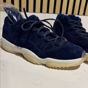 Nike Air Jordan 11 Retro Midnight Navy Velvet Sneakers Men
